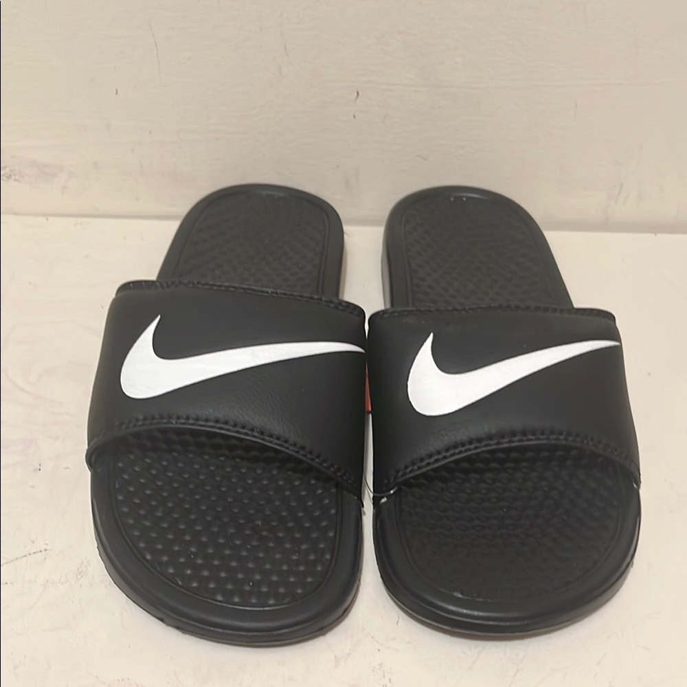 Black Nike Benassi Swoosh Slides